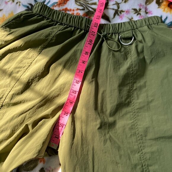 Urban Outfitters Joggers UO Womens XS Jana Nylon Balloon Cargo Pants Moss Green - Picture 11 of 11